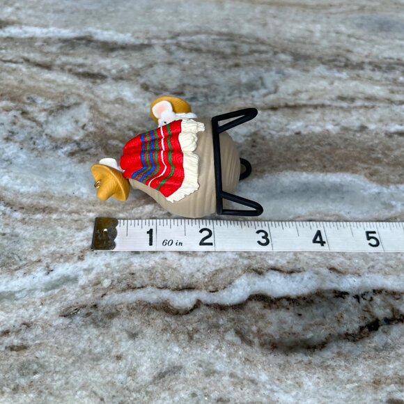 Hallmark Feliz Navidad Mouse-Themed Ornament 1996 With Pot & Stand Sombreros - Picture 8 of 8
